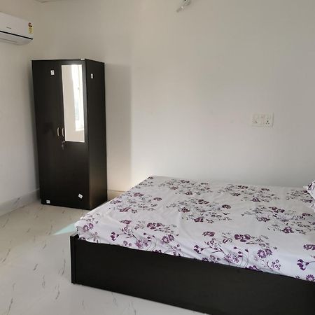Chairosana Mansion Bhubaneswar Bagian luar foto