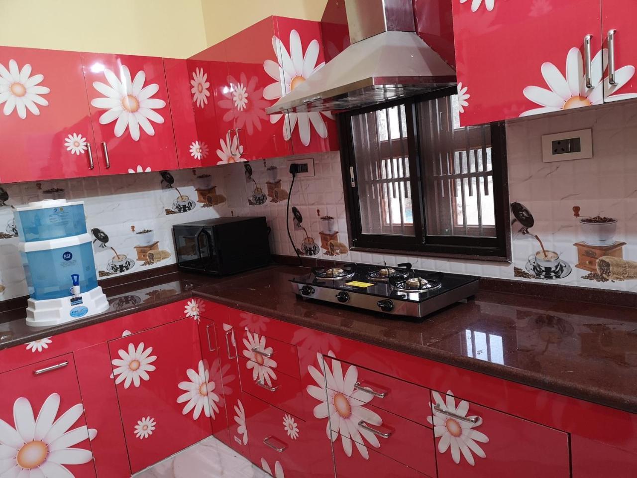 Chairosana Mansion Bhubaneswar Bagian luar foto